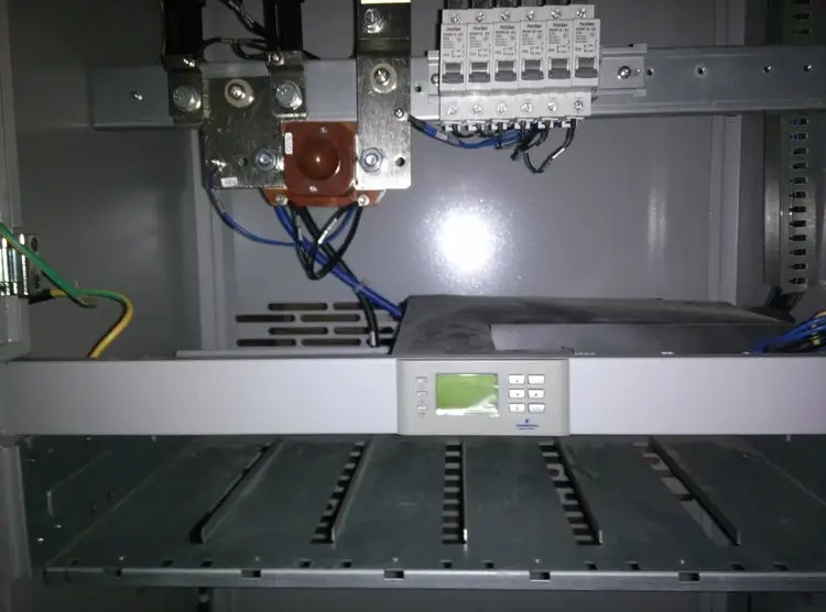 艾默生通信电源维谛高频开关电源NetSure731 CC2-X3 室内高频通信开关电源机柜.jpg5.jpg